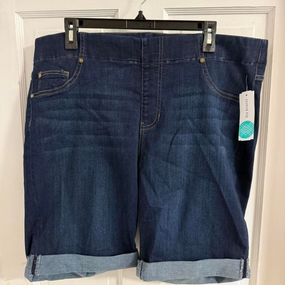 NWT Liverpool Los Angeles Bermuda Shorts, size 20